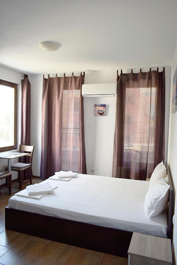 Flora Beach Apartaments Burgas City Exteriér fotografie